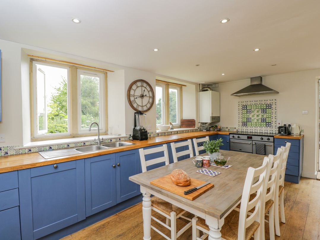 9 Velley Hill