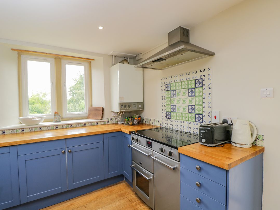 9 Velley Hill