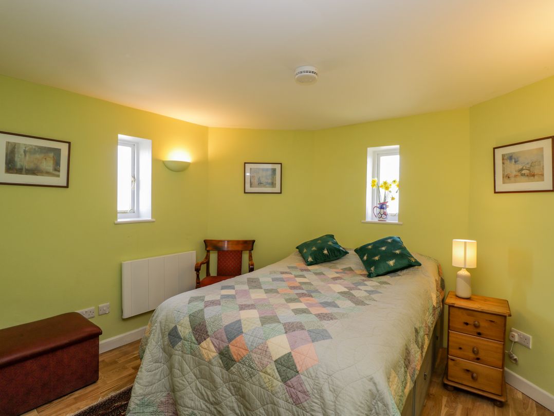 9 Velley Hill