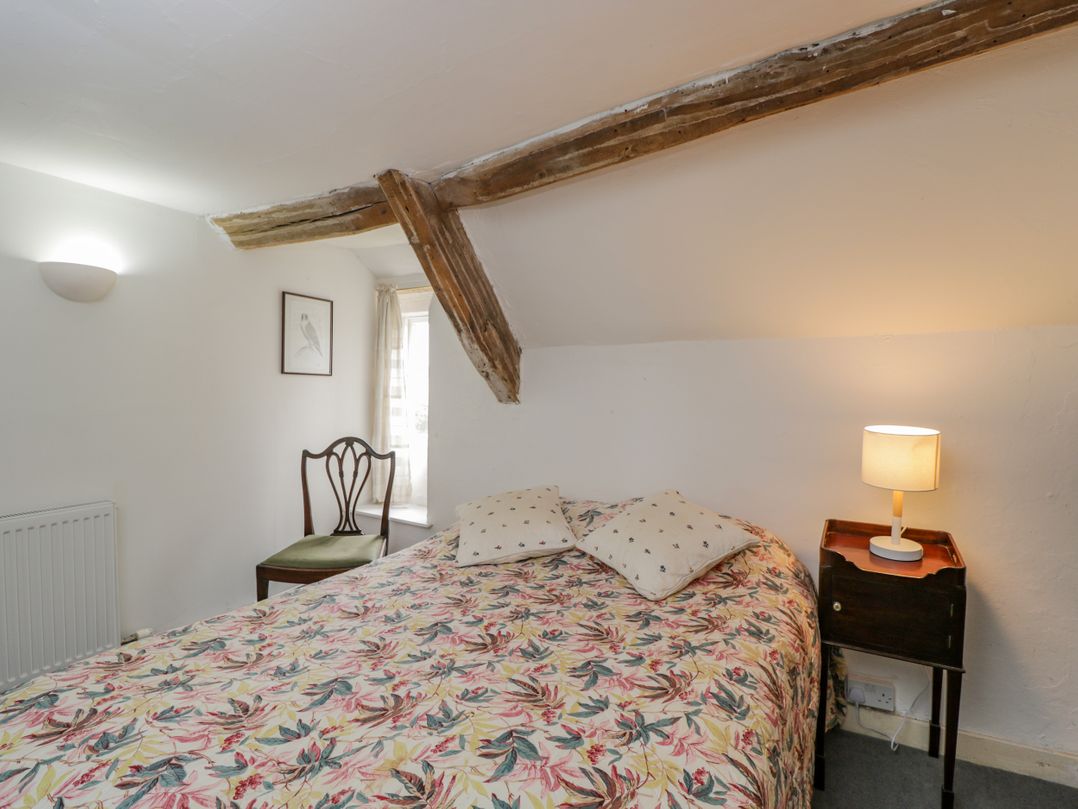 9 Velley Hill