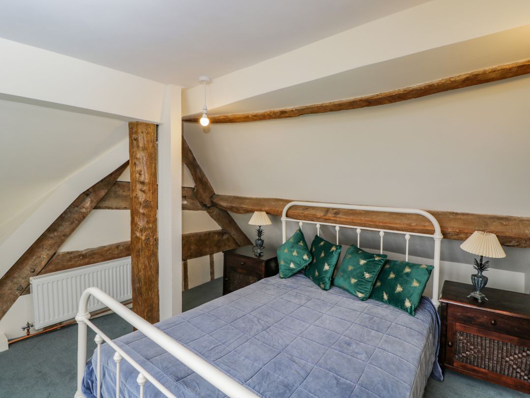 9 Velley Hill