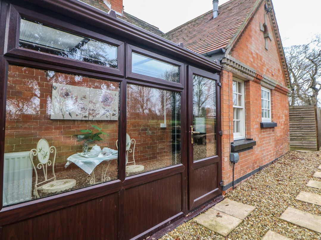 South Lodge - Longford Hall Farm Holiday Cottages