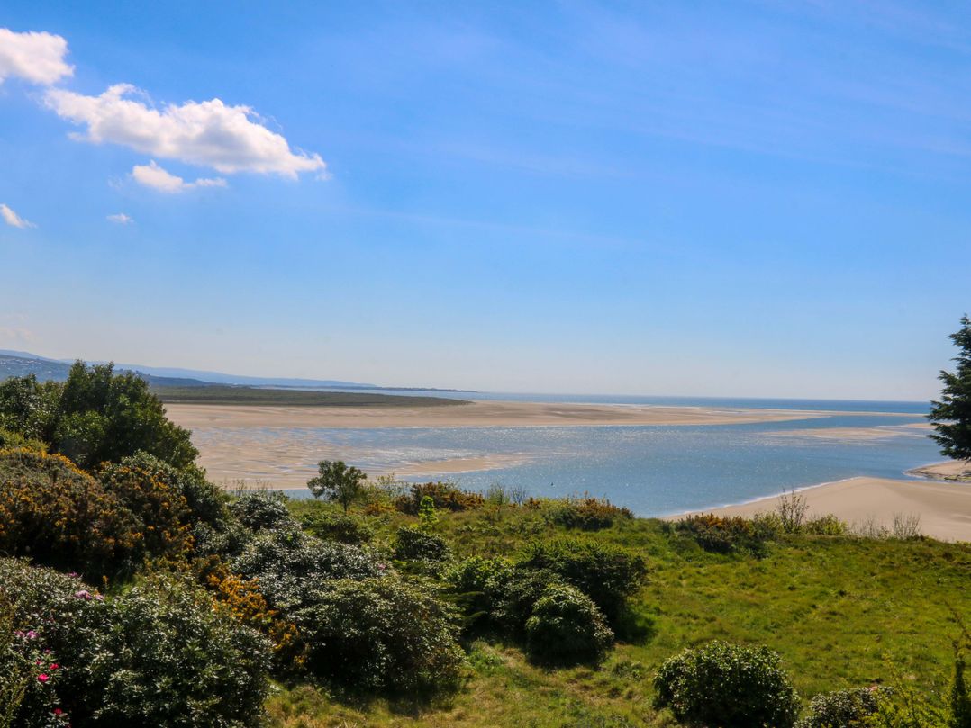 Bryn Y Mor,  Borth Y Gest