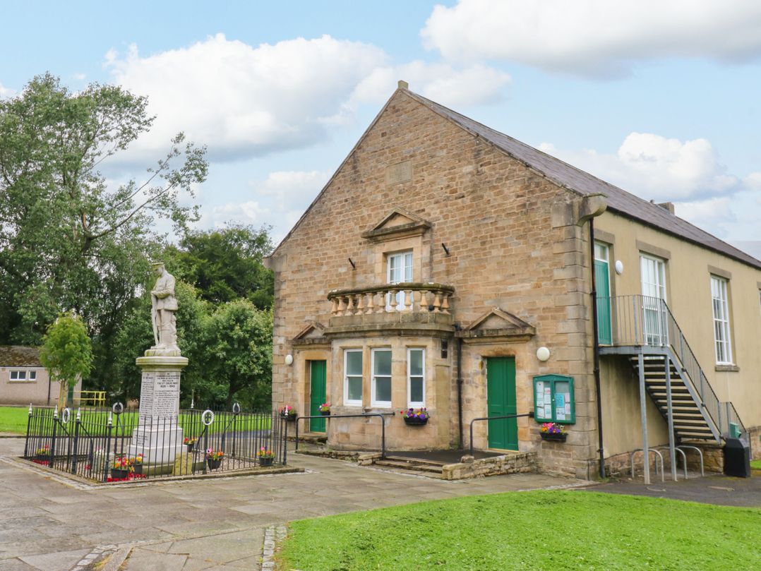2 Holme Pool