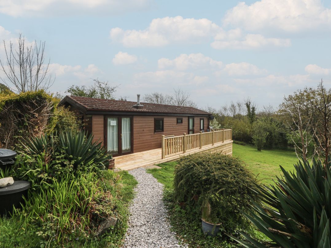 Castell Chalet
