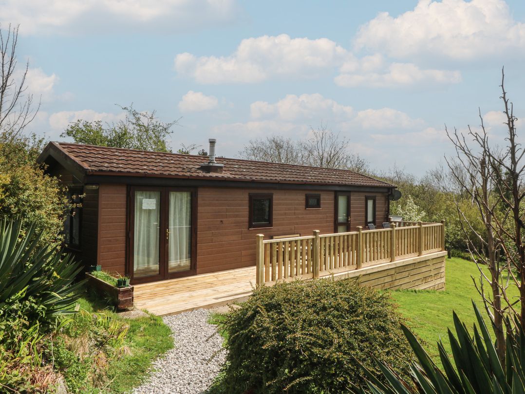 Castell Chalet
