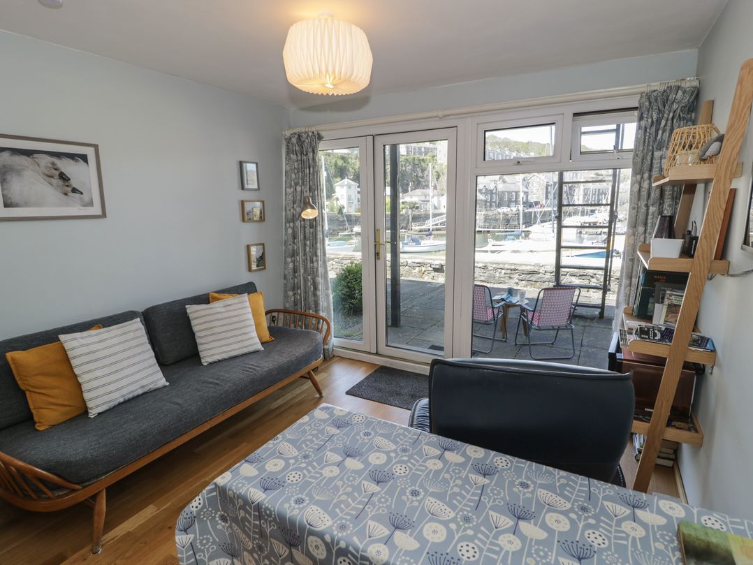 56C South Snowdon Wharf