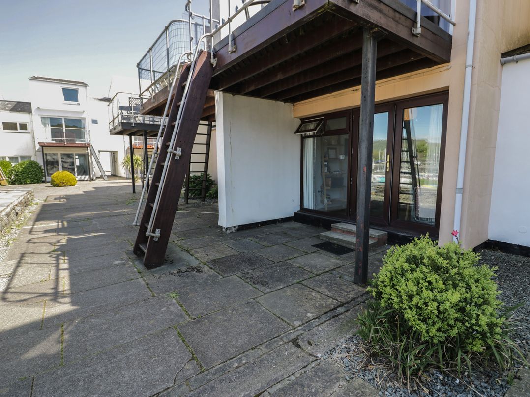 56C South Snowdon Wharf