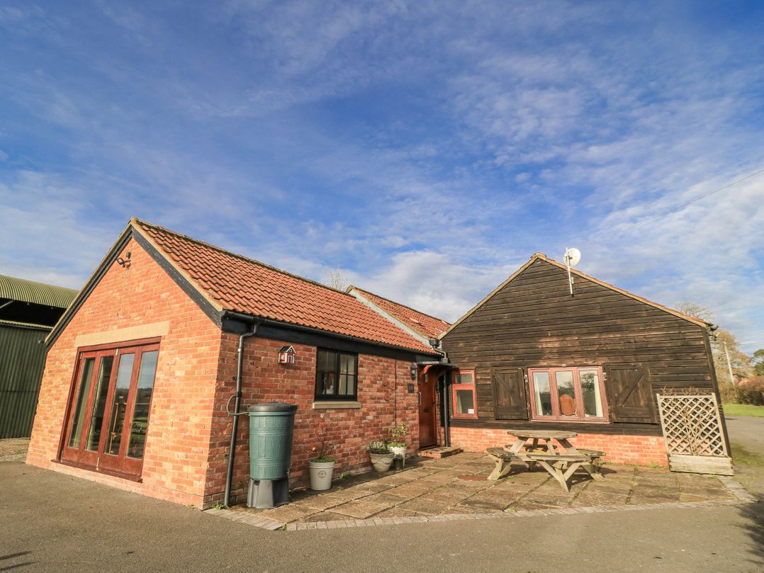 Dog friendly holiday cottage in West Knoyle, sleeps 4