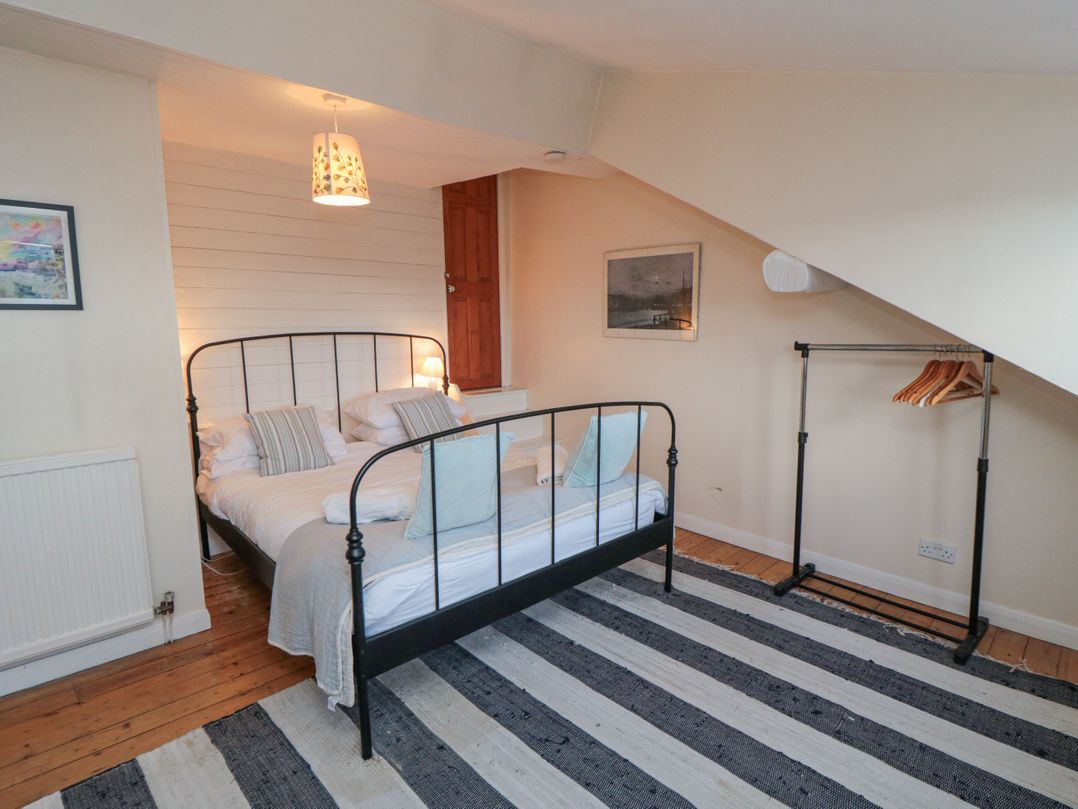 Salmon Cottage