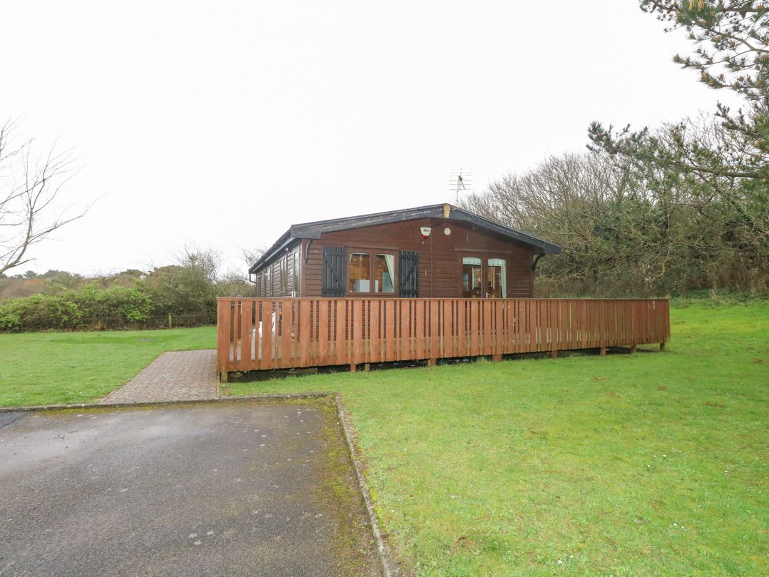 16 Amber Wood Lodge