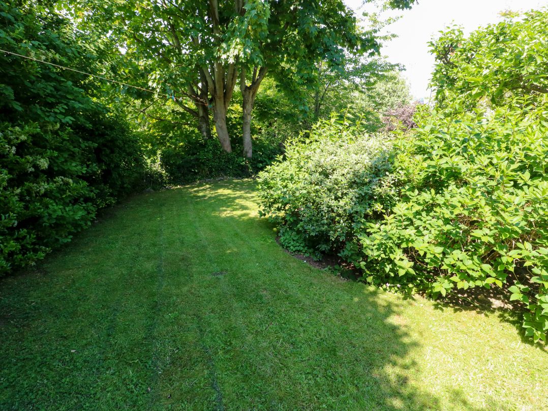 Bryn Pydew