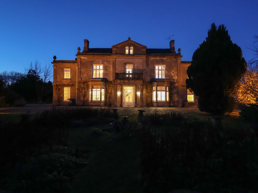 Milton Manor