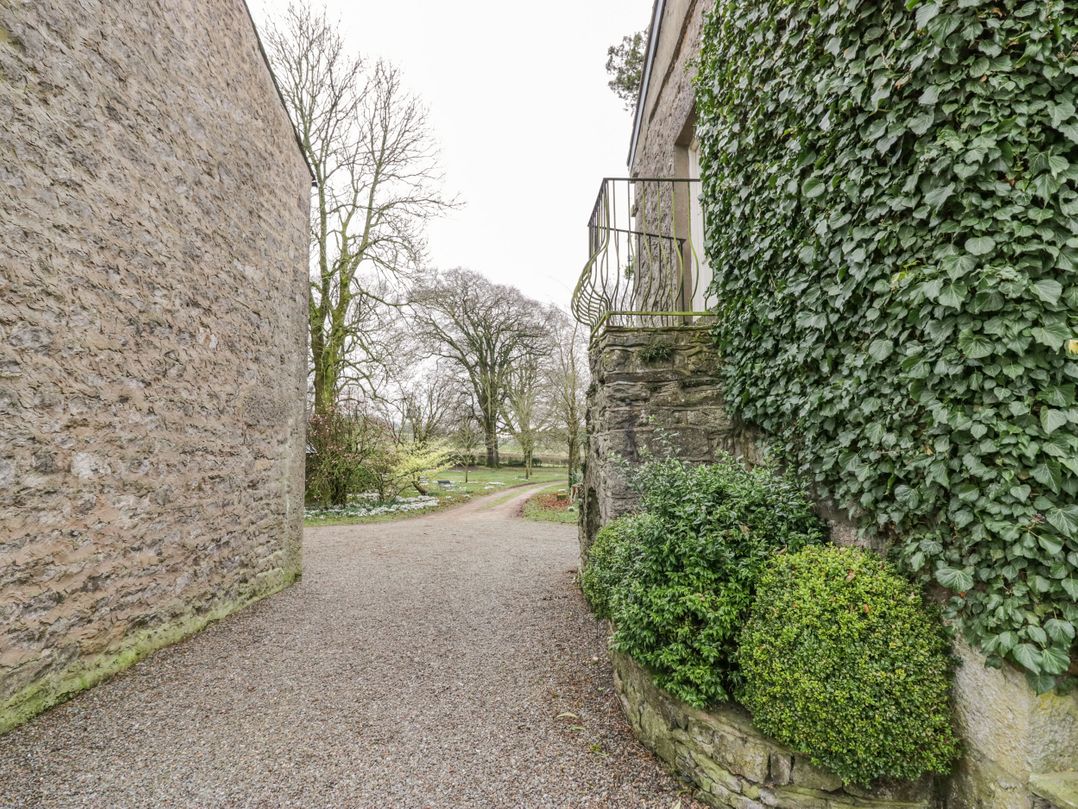 Longlands Milkmaid's Parlour