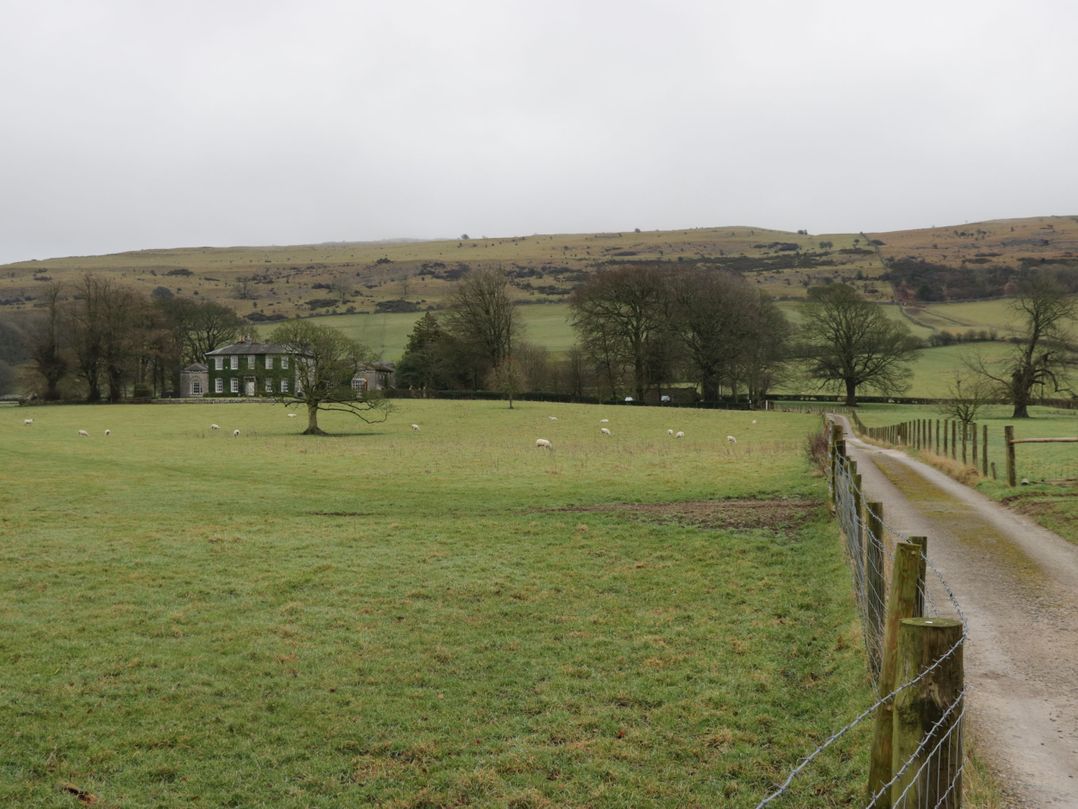 Longlands Milkmaid's Parlour