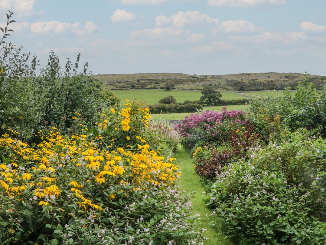 Longlands Milkmaid's Parlour