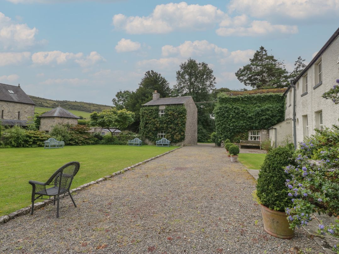 Longlands The Coach House