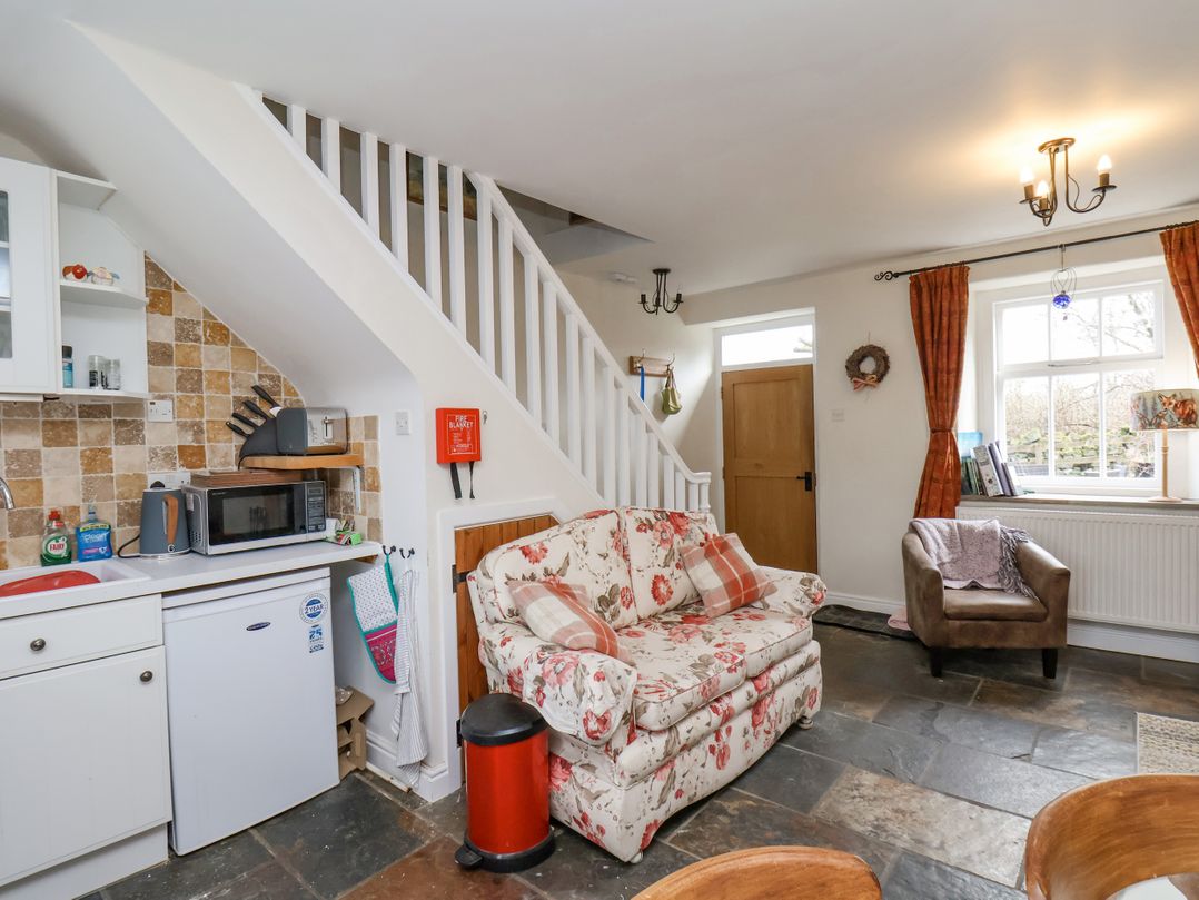 2 Primrose Villas