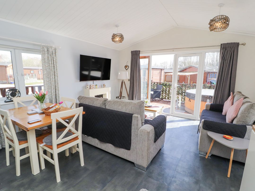 Duckling Lodge