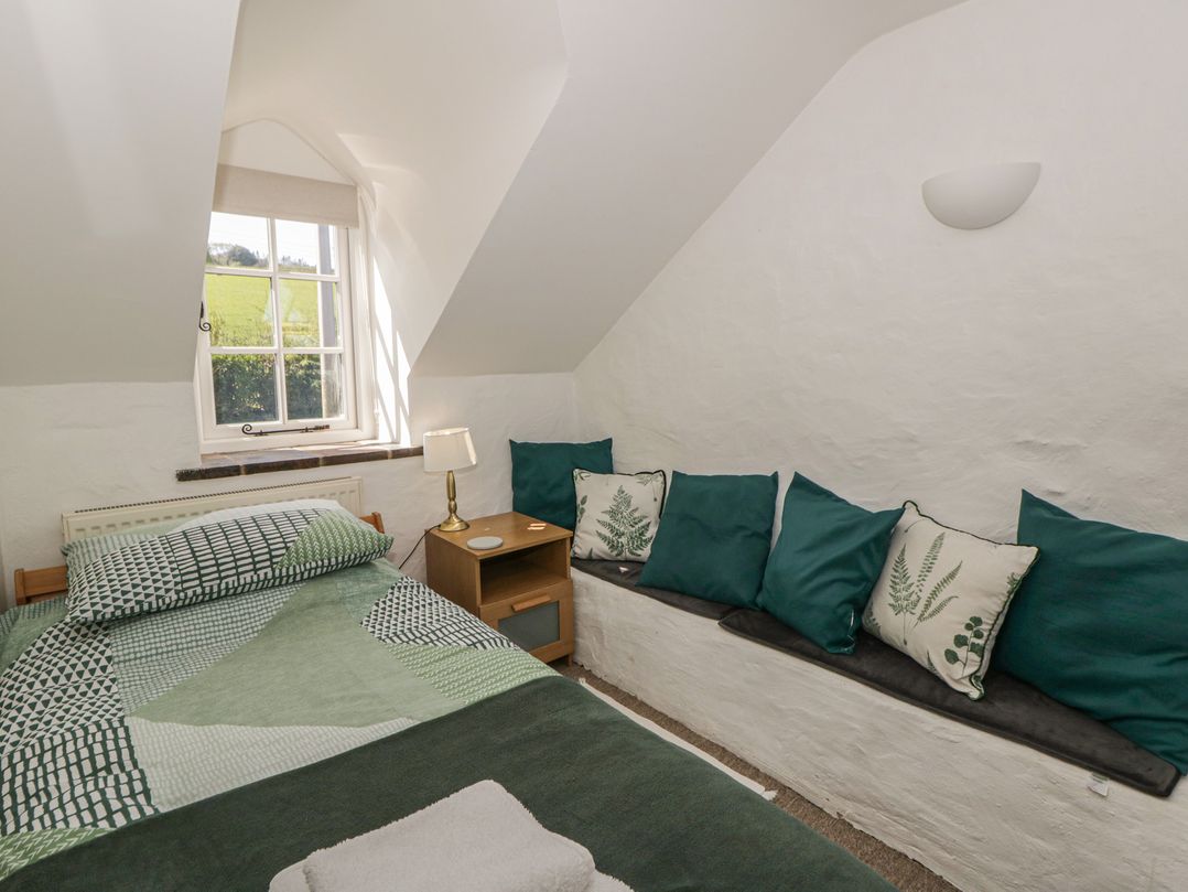 Middle Cottage