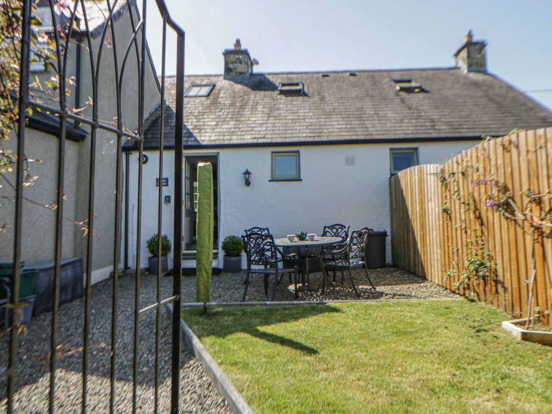 Middle Cottage