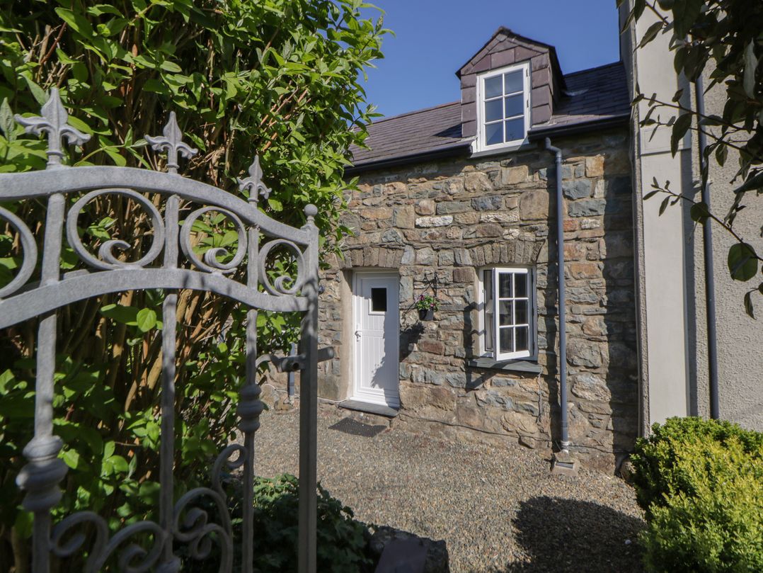 Middle Cottage
