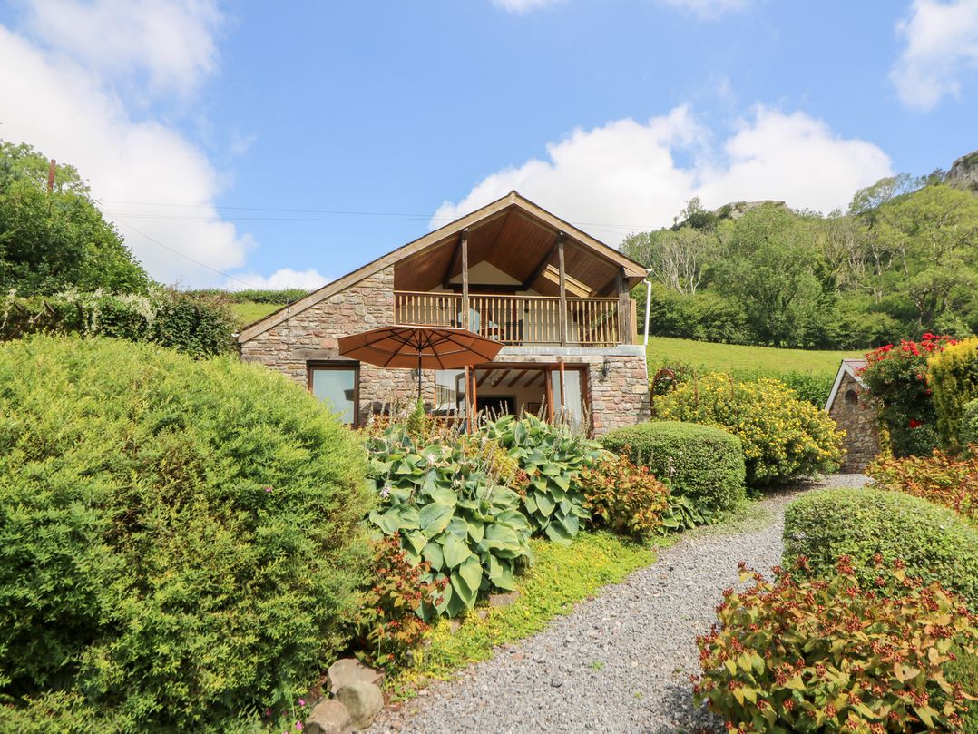 Dan Castell Cottage