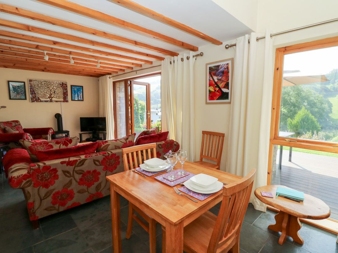 Dan Castell Cottage