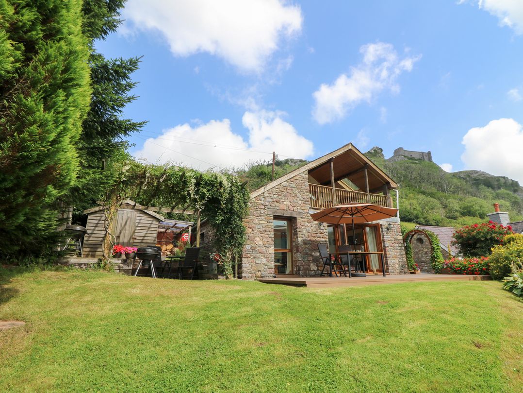 Dan Castell Cottage