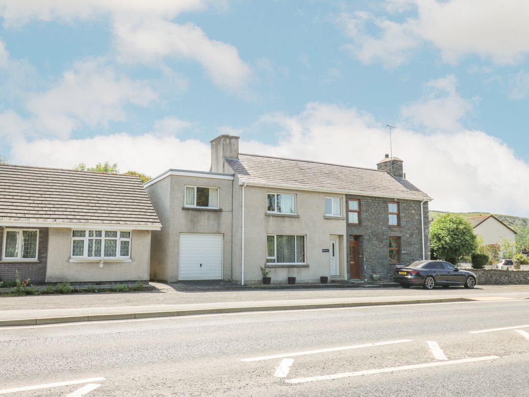 Britannia Cottage