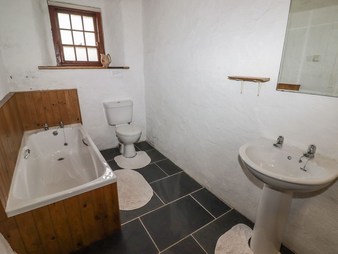Panteurig Cottage