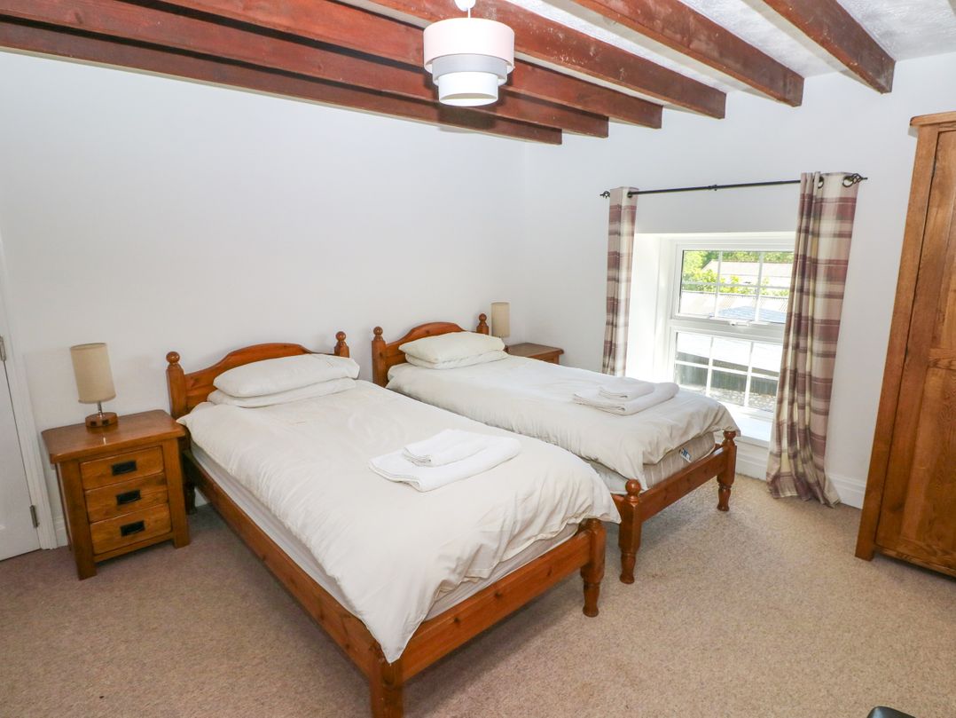Newton West Farm
