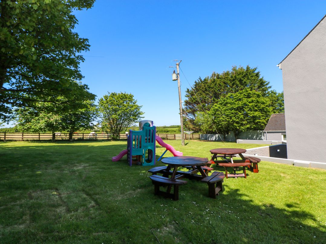 Newton West Farm