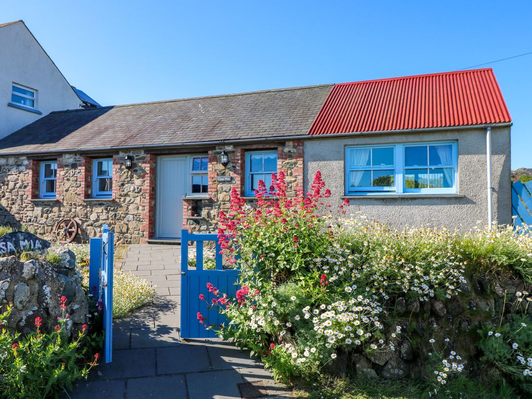 Casa Mia, Goodwick - Sleeps 4 guests