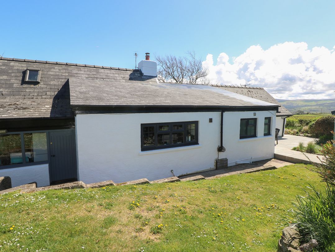 Ty-Newydd Cottage