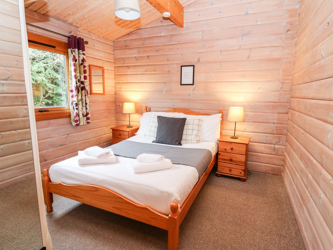 Snowy Owl Lodge
