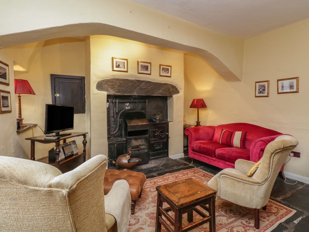 Old Oak Cottage