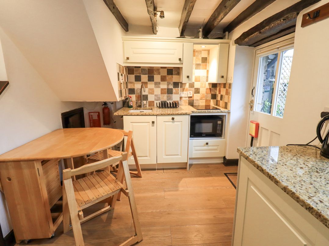 Cobblestone Cottage