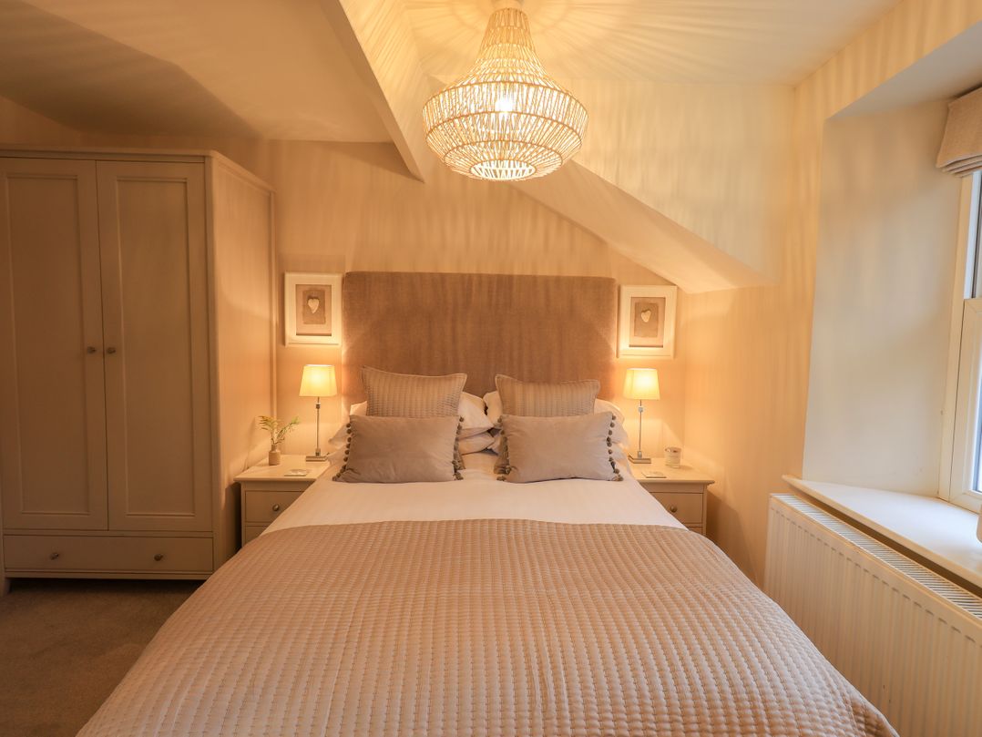 Honeywood House