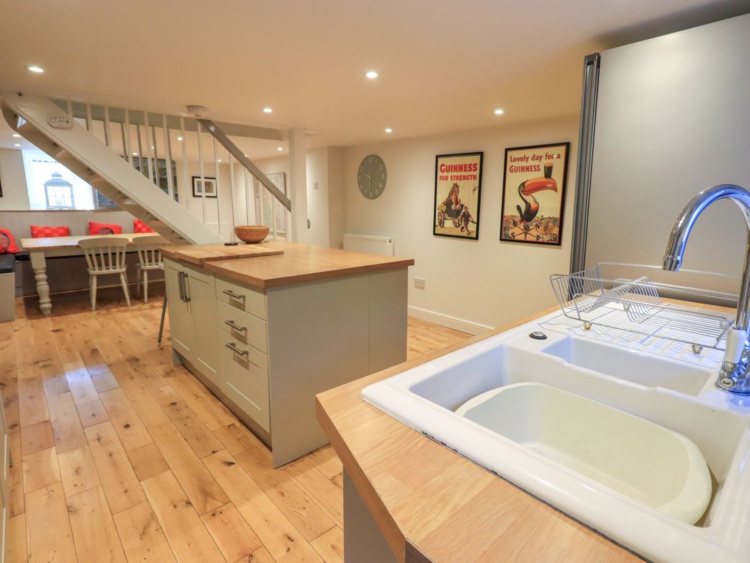 Stones Throw Cottage