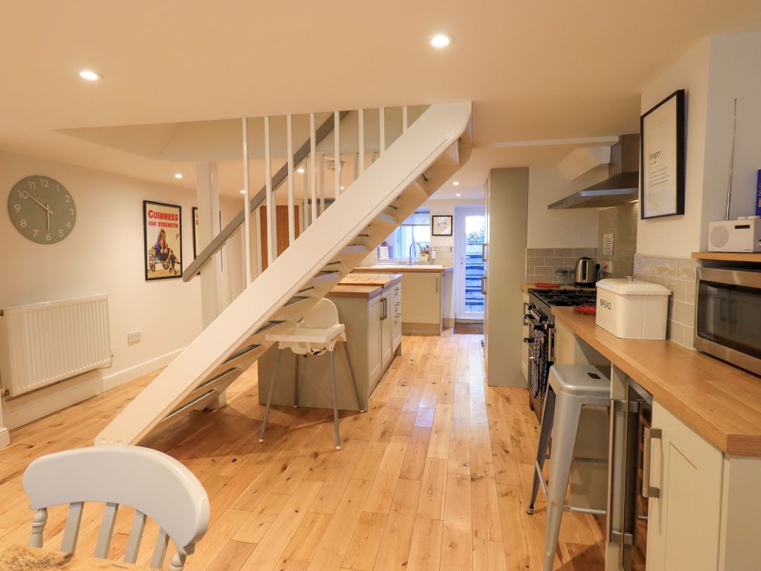 Stones Throw Cottage