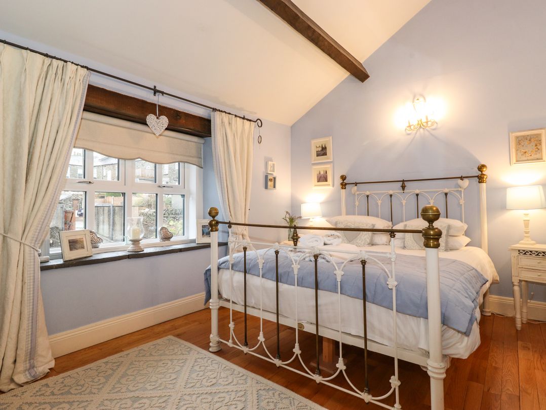 Charlottes Cottage