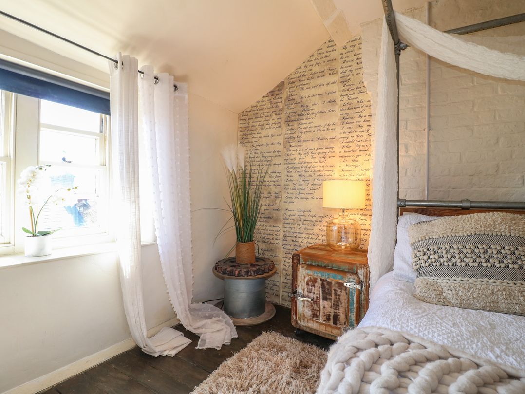 Coupling Cottage