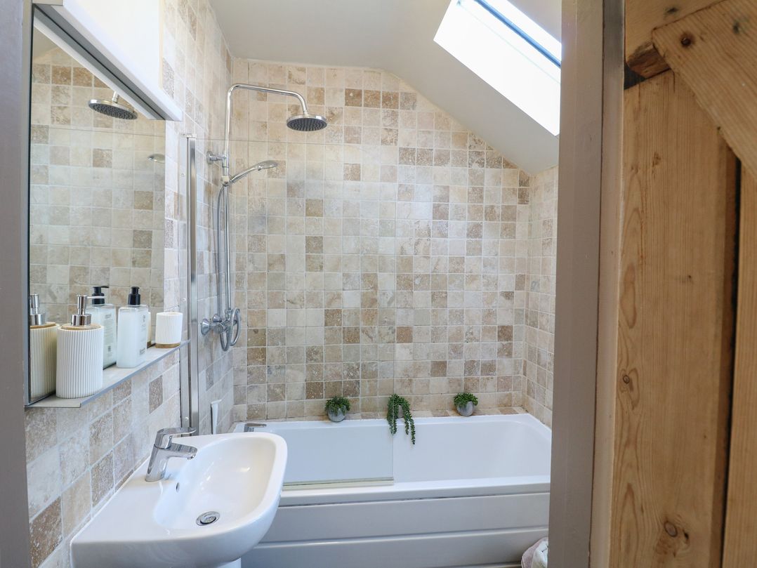 Coupling Cottage
