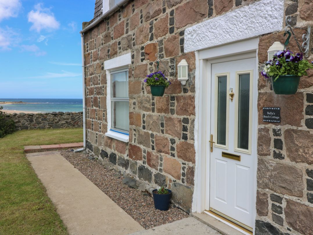 Bella's Beach Cottage