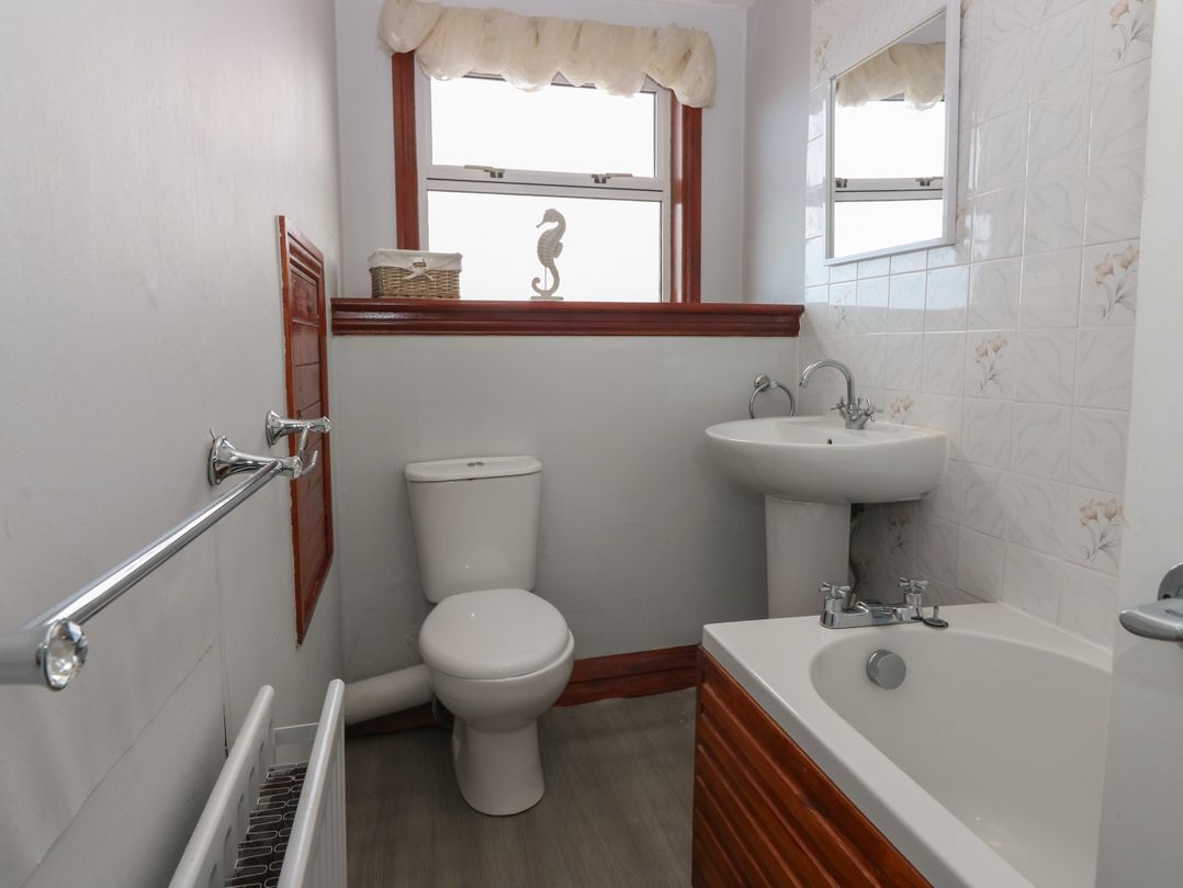 Bella's Beach Cottage
