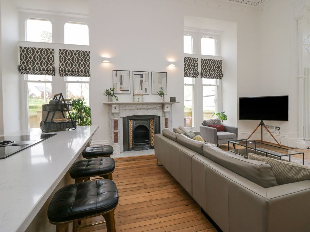 The Myles Suite Stone Cross Mansion