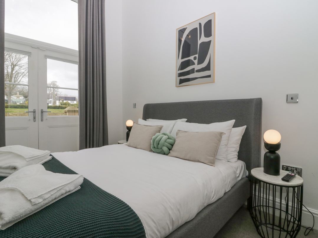 The Myles Suite Stone Cross Mansion