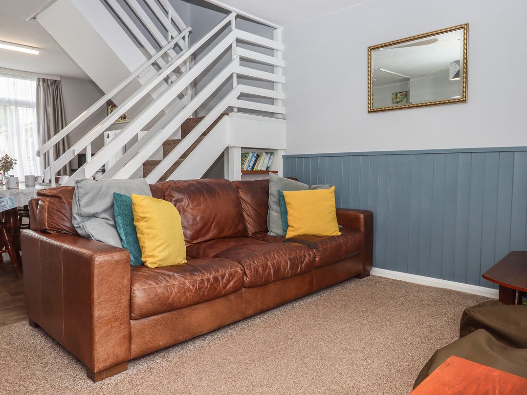 Dolphin Chalet