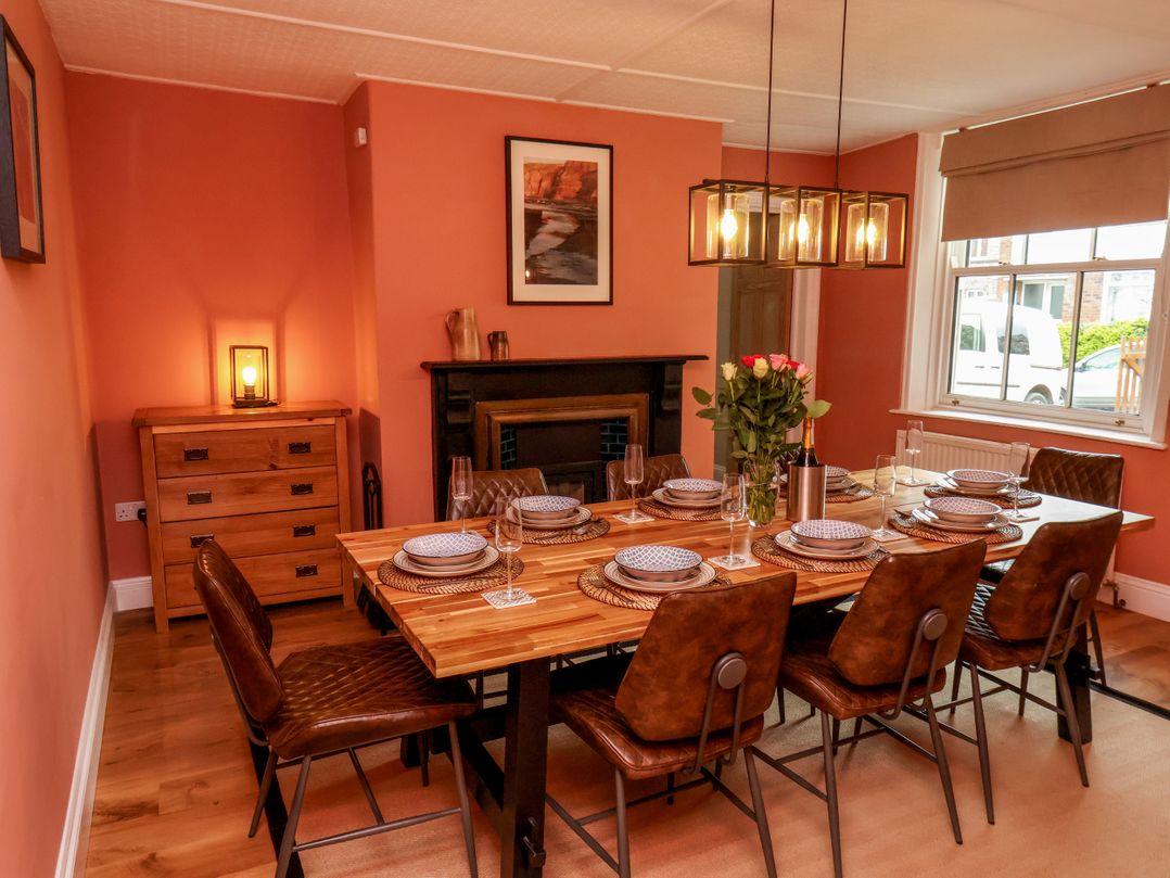 Laurel House